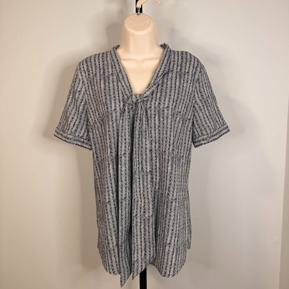 The Limited Women's Navy and White Tie Neck Button Down Blouse - Size Medium